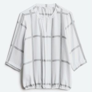 41 HAWTHORN Juanis Pleat Detail Gathering Hem Blouse